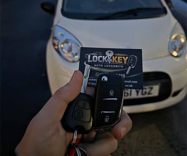 Mobile auto locksmith providing replacement Renault keys and emergency vehicle entry in Blackpool.