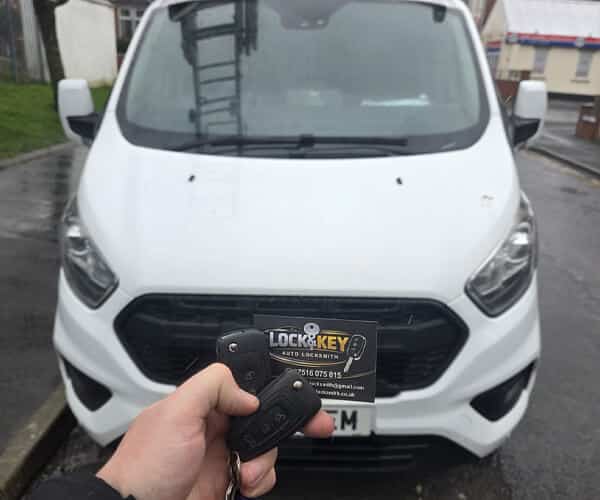 Ford Transit Custom van key replacement – mobile auto locksmith providing on-site key cutting and coding.